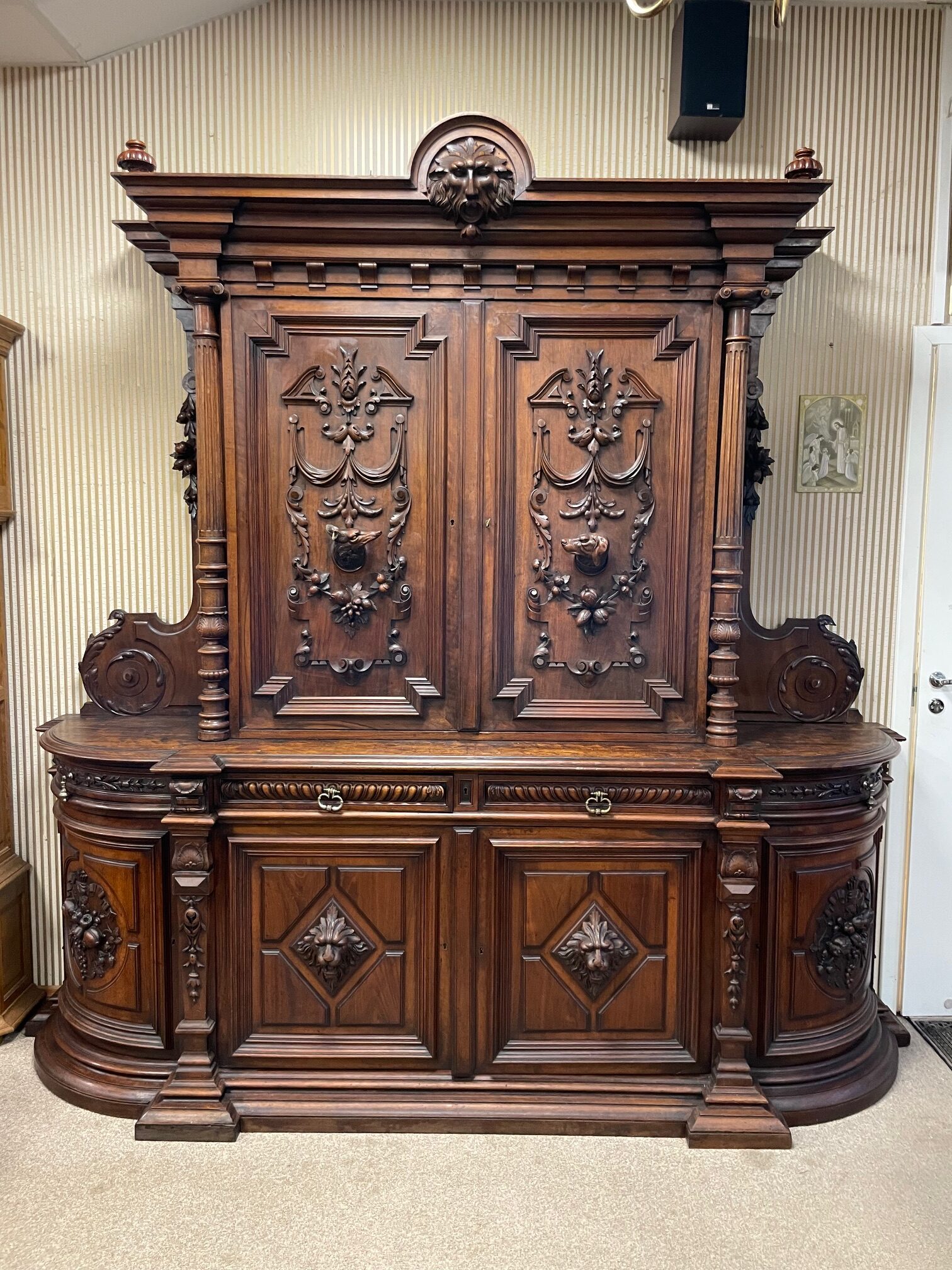 Antikvarinė +/- 1880 m. ąžuolinė vitrina, aukštis 248cm, ilgis 260cm, France